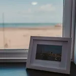 The Seaview Apartment - Margate Beach - By Goldex Coastal Breaks