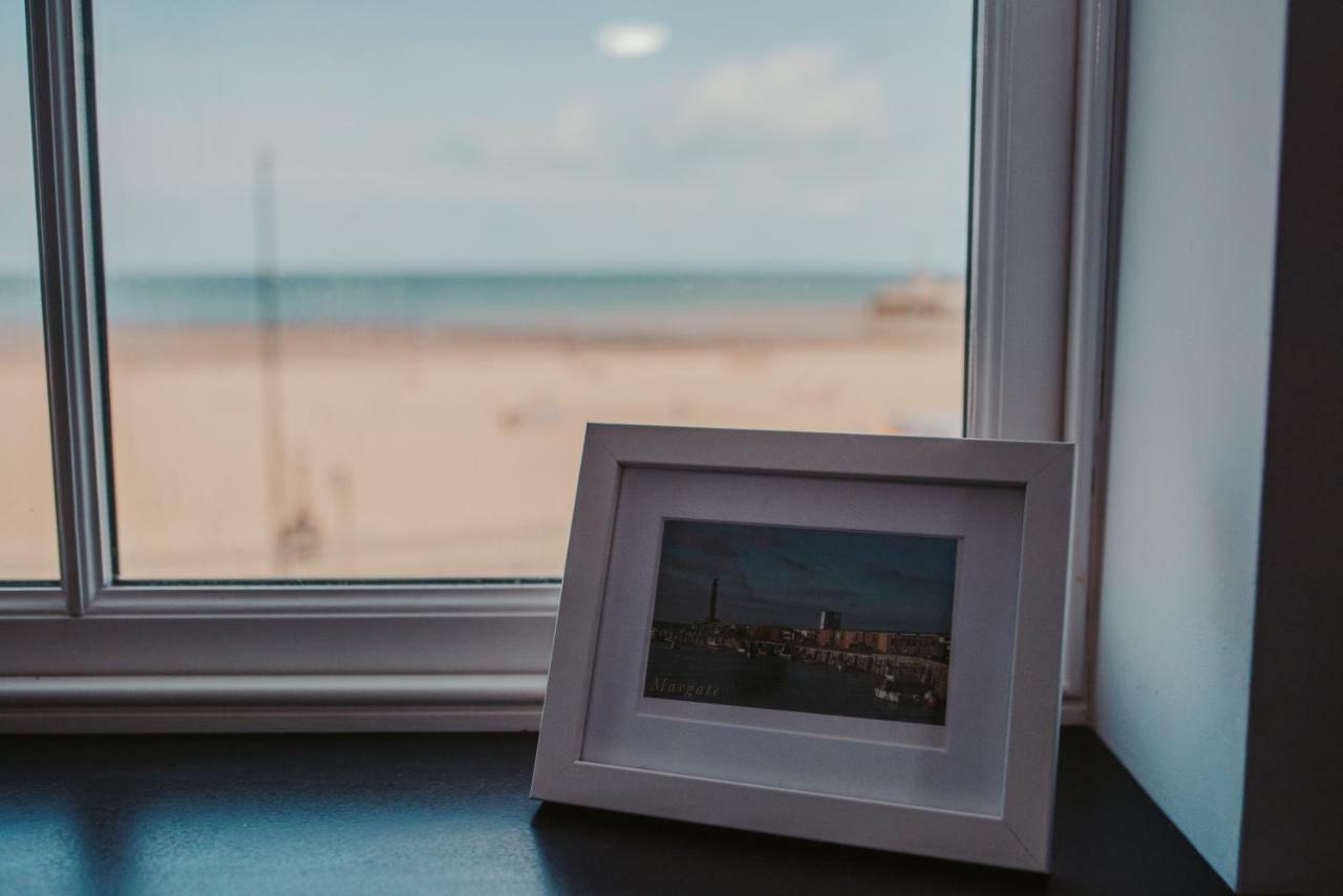 The Seaview - Beach - By Goldex Coastal Breaks Apartment *